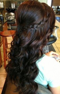coiffure-demi-couronne-tressee